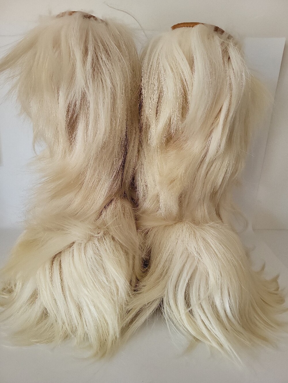 TREND Vintage 100% Goat fur apres ski "Yeti" boots - Picture 4 of 10